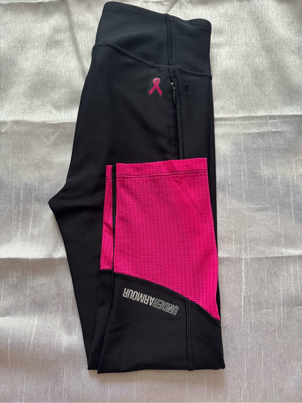 Under Armour Power In Pink Fly-By Pocket Compression Capri Leggings, S, EUC